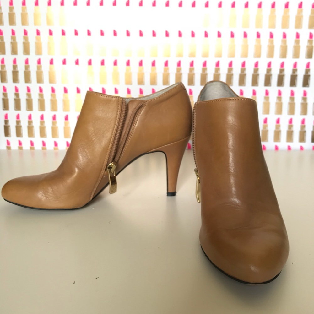 SALE Vince Camuto Elvin Leather Booties
